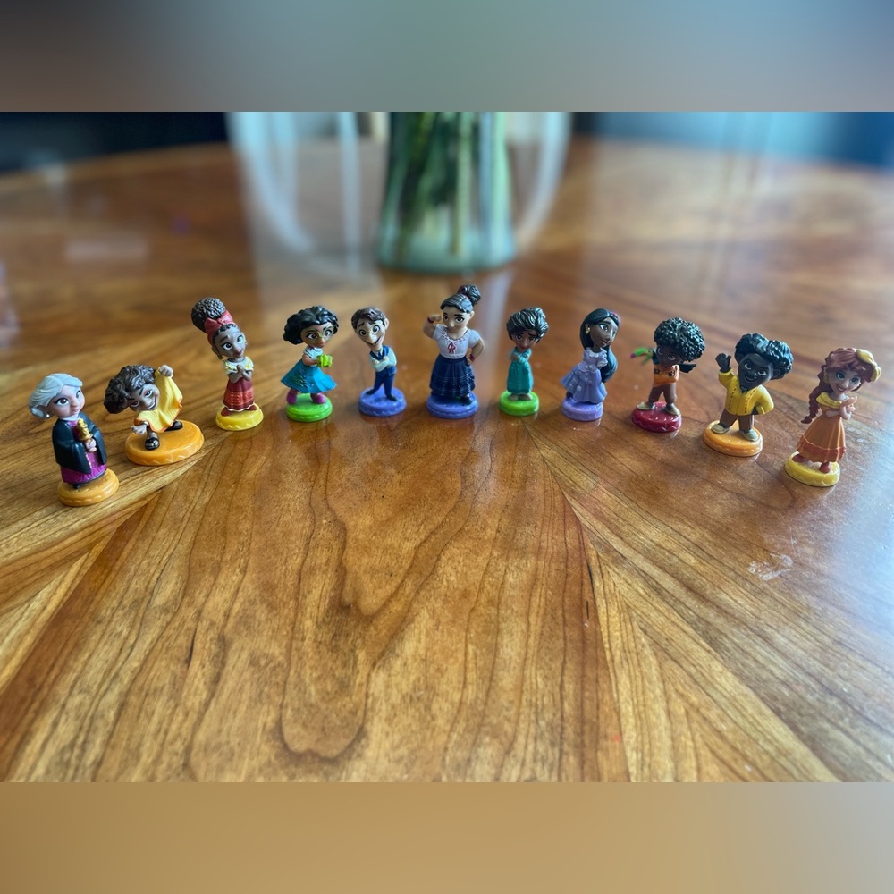 Disney Encanto figures